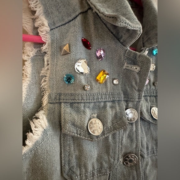 Mae Li Rose 
Light Jean Rhinestone Vest size 3T - Picture 2 of 5